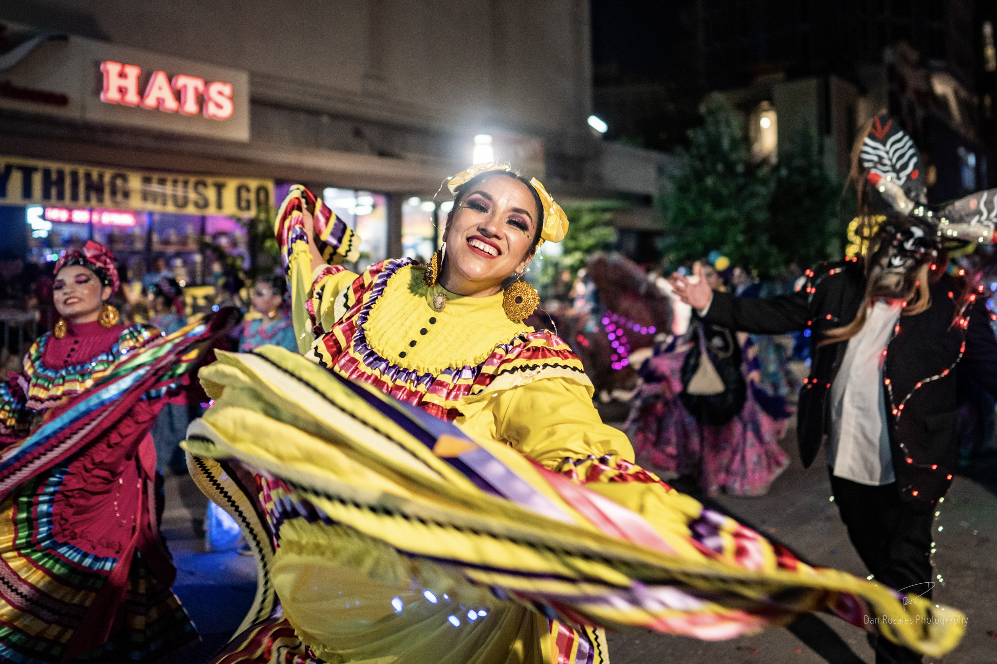 GALLERY Fiesta Flambeau